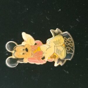 Vintage 1988 Mickey Mouse Collector's Pin